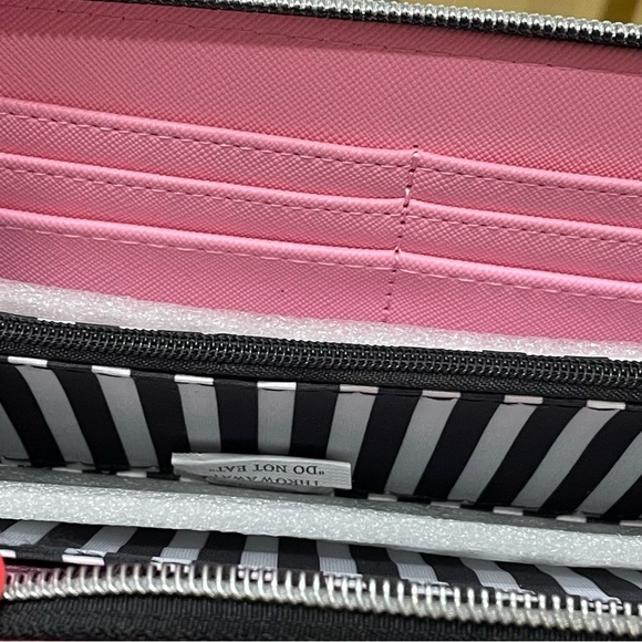 Marc Tetro Pink Wallet Terrier Dog Design. NWT. In box. - Picture 5 of 10